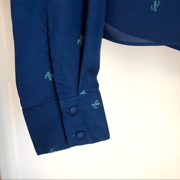 Socialite blue cactus print tie front blouse small - Picture 4 of 8